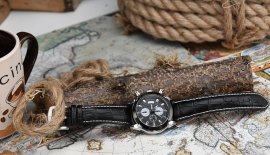 Uhr Chrono Black Compass