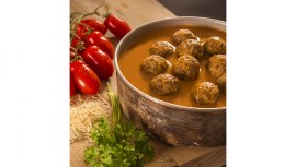 Fleischbällchen mit Basmati und Tomatensauce Adventure Menu