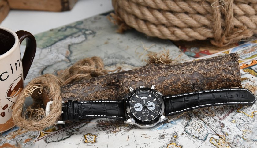 Uhr Chrono Black Compass