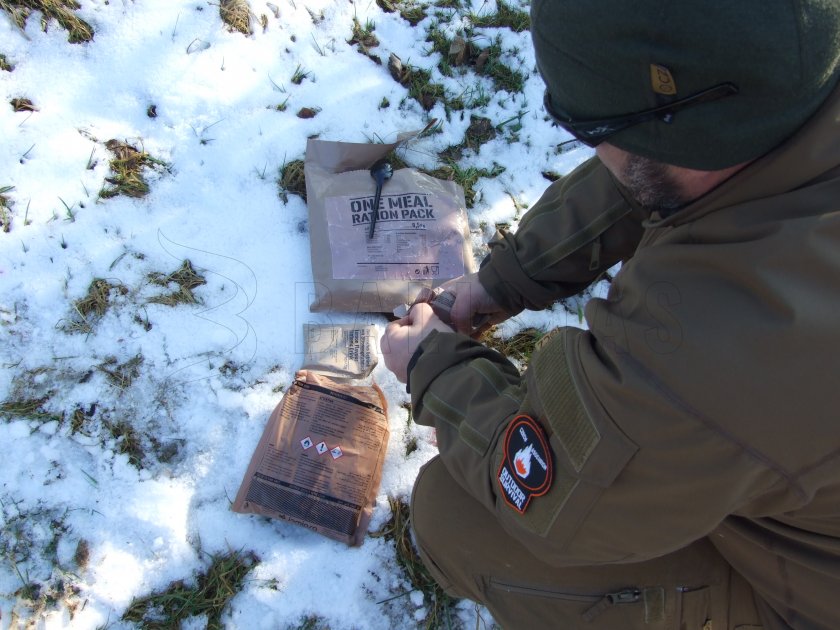 MRE - One Meal, Menu I – Hähnchen-Gulasch