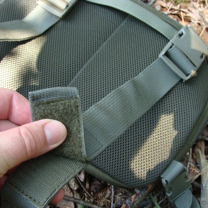 Hrudnítasche Jubö Front Bag Mini grün