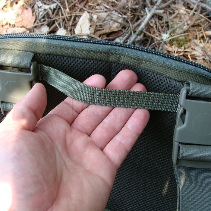 Hrudnítasche Jubö Front Bag Mini grün
