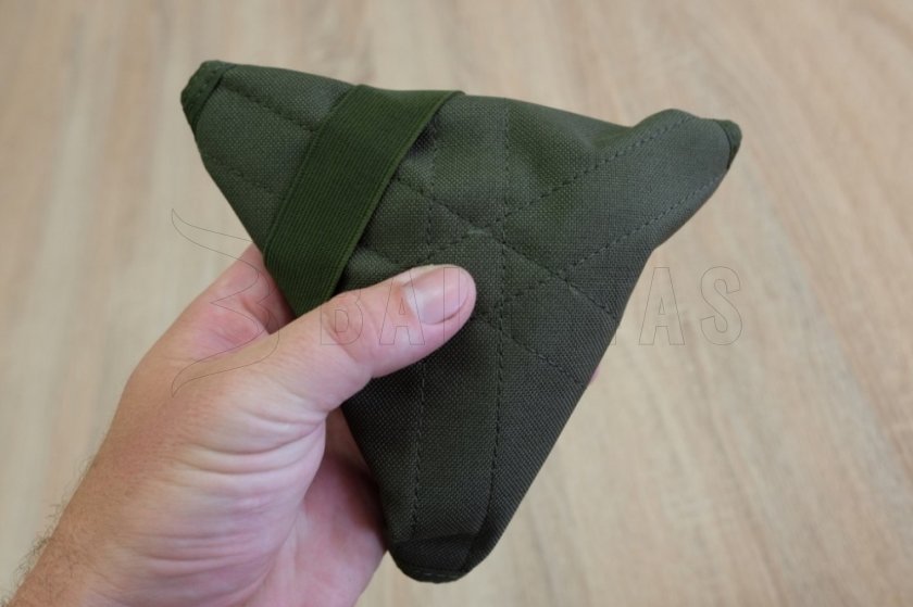 Sitzgelegenheit / Dreibein Jubö Bushcraft